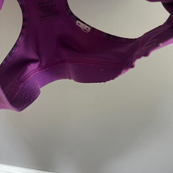 NIKE PRO Sports Bra Purple Patterned Size Small Racer Back Workout Sporty - Picture 6 of 7